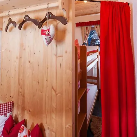 Tyrol Holiday home Fuegen